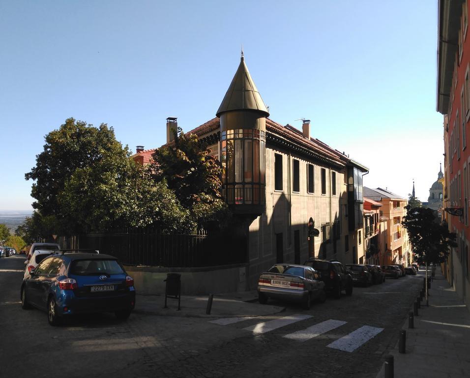 Posada Don Jaime San Lorenzo de El Escorial Luaran gambar